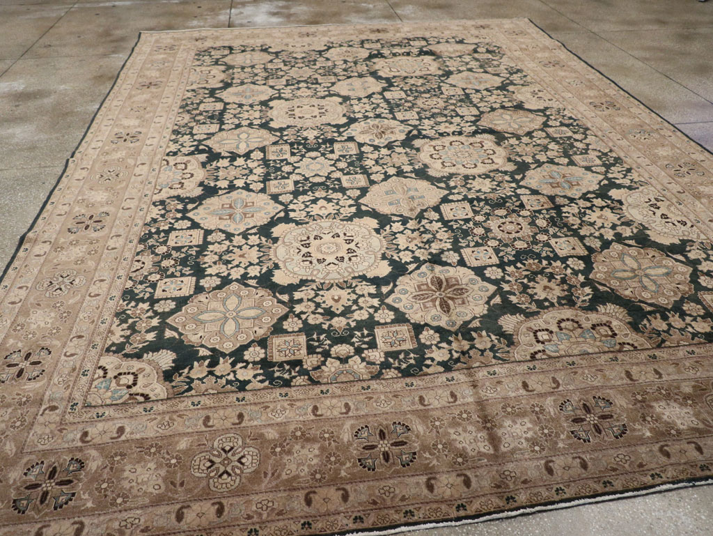 Antique Persian Tabriz Carpet, No.13641 - Gss