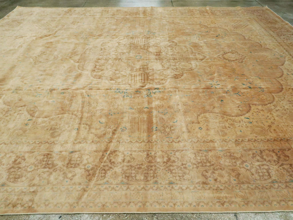 Vintage Persian Tabriz Carpet, No.13706 - Gss