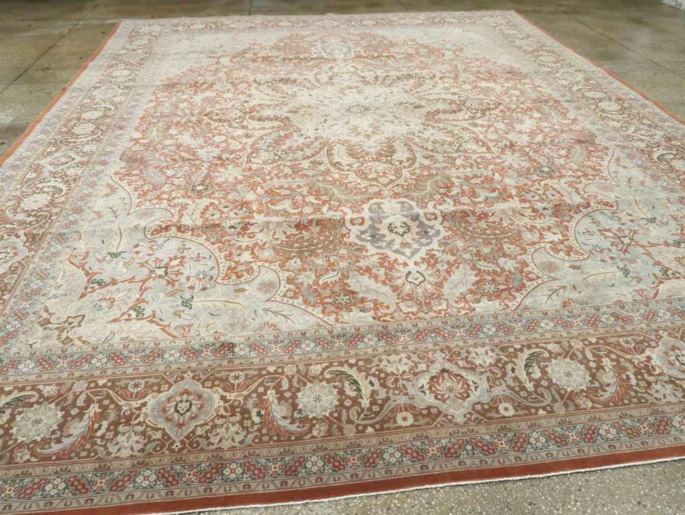 Vintage Persian Tabirz Carpet, No.13815 - Gss