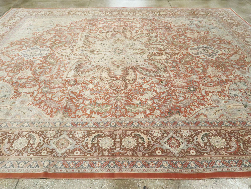 Vintage Persian Tabirz Carpet, No.13815 - Gss