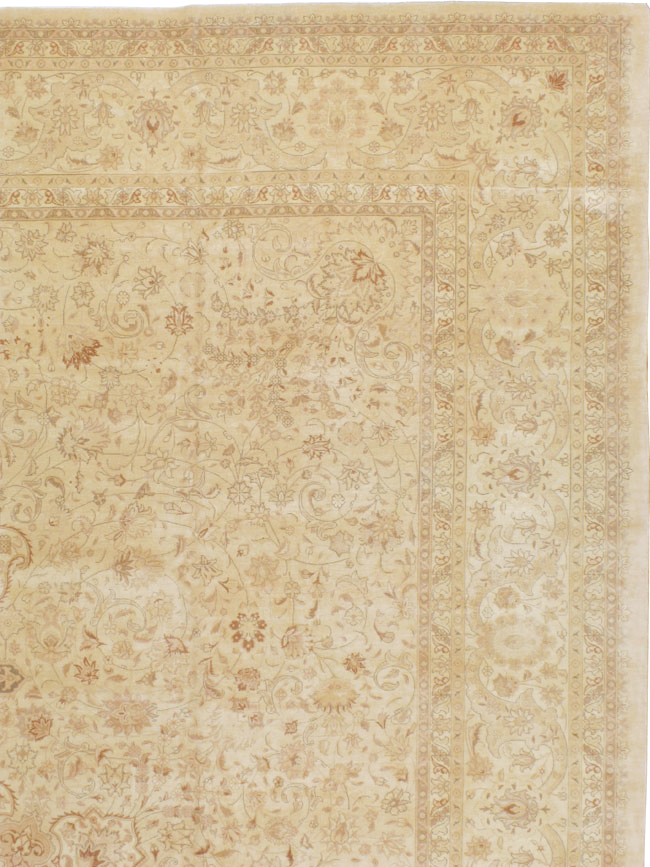 Antique Persian Tabriz Carpet, No.13817 - Gss