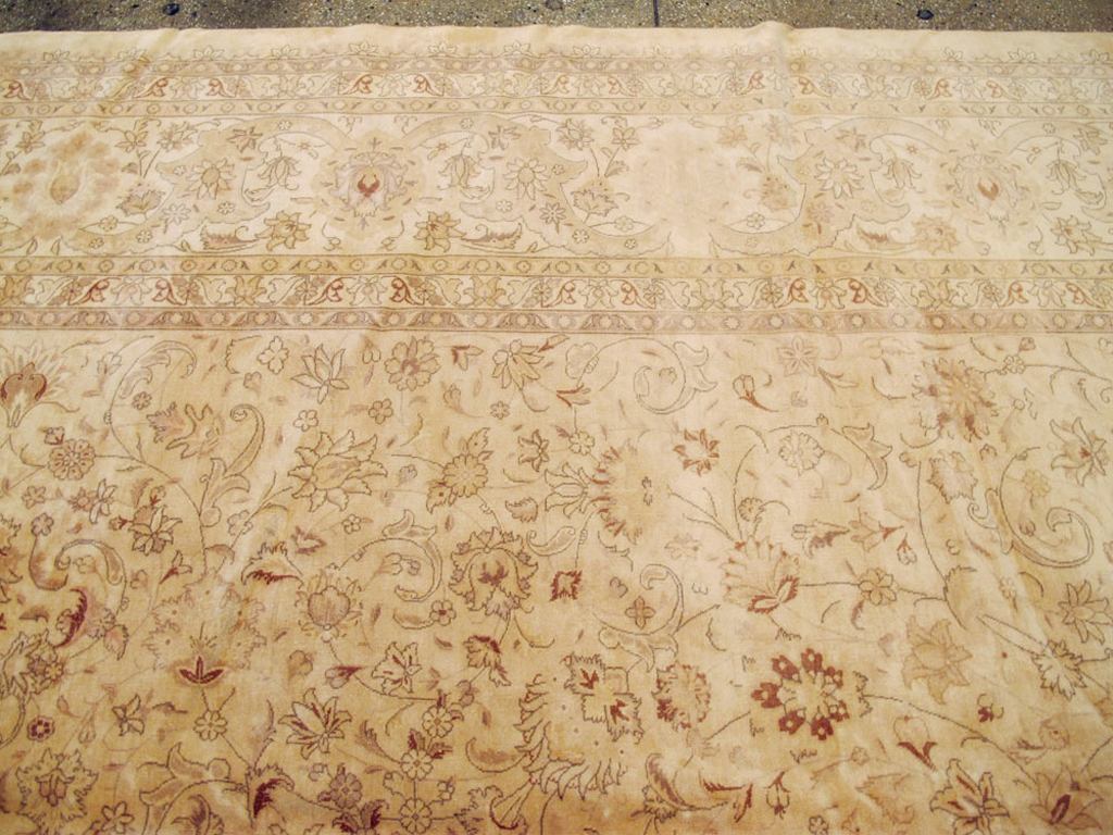 Antique Persian Tabriz Carpet, No.13817 - Gss