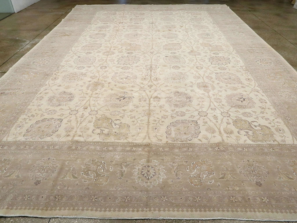Vintage Persian Tabriz Carpet, No.13844 - Gss