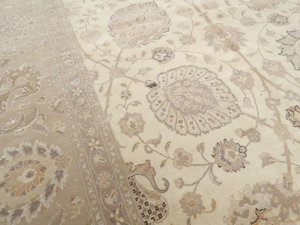 Vintage Persian Tabriz Carpet, No.13844 - Gss