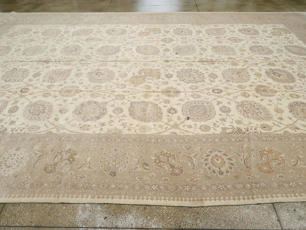 Vintage Persian Tabriz Carpet, No.13844 - Gss