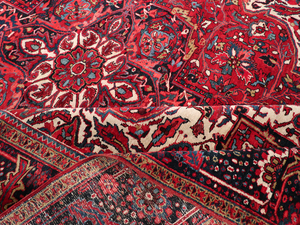 Vintage Persian Heriz Room Size Carpet, No.13870 - Gss