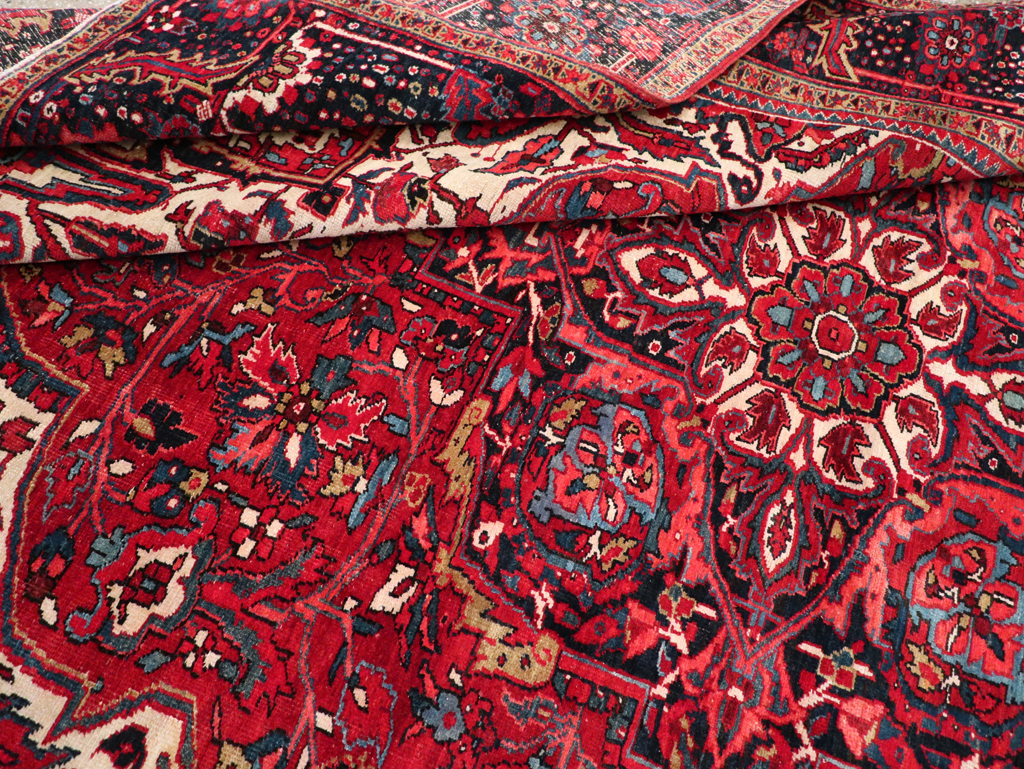 Vintage Persian Heriz Room Size Carpet, No.13870 - Gss