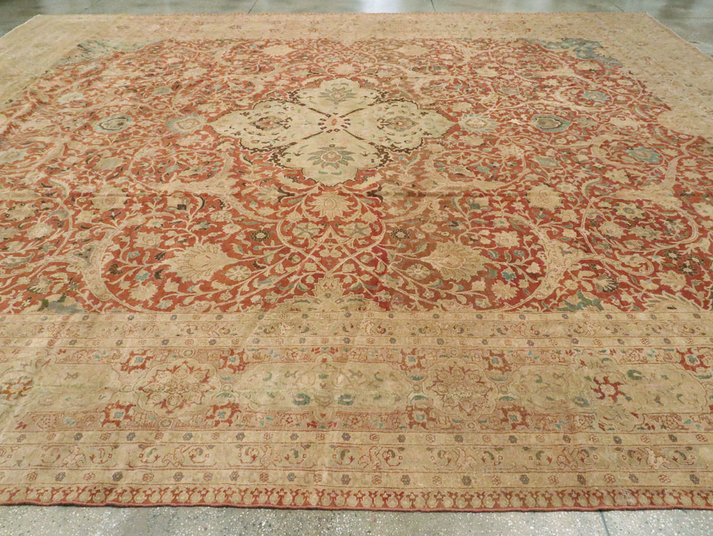 Vintage Persian Tabriz Carpet, No.13920 - Gss