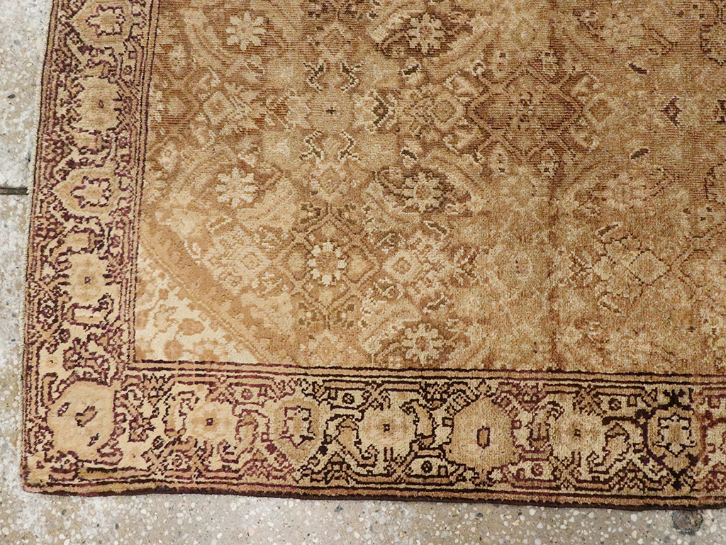 Vintage Indian Amritsar Runner, No.13974 - Gss