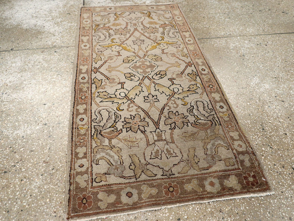 Antique Indian Lahore Rug, No.13977 - Gss