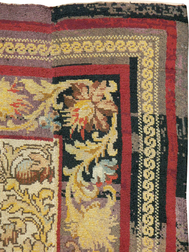 Vintage Irish Donegal Accent Carpet, No.13979 - Gss