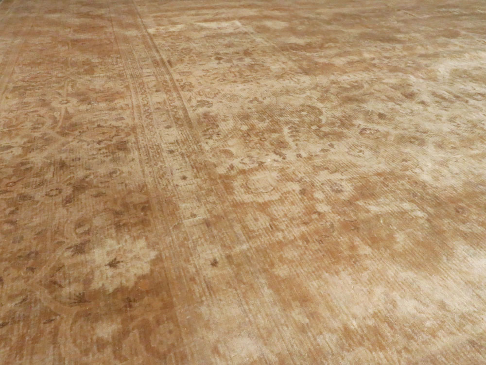 Antique Persian Tabriz Carpet, No.13986 - Gss