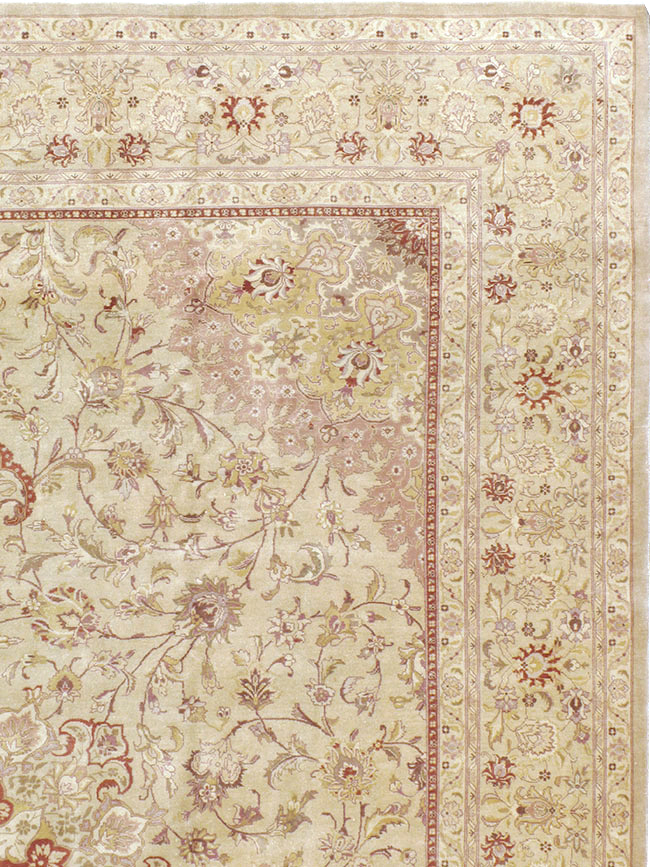 Vintage Persian Tabriz Carpet, No.13991 - Gss