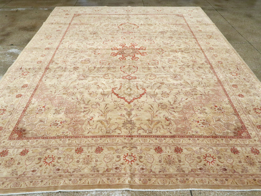 Vintage Persian Tabriz Carpet, No.13991 - Gss