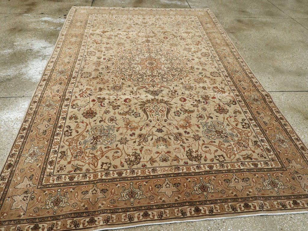 Vintage Persian Tabriz Carpet, No.13995 - Gss
