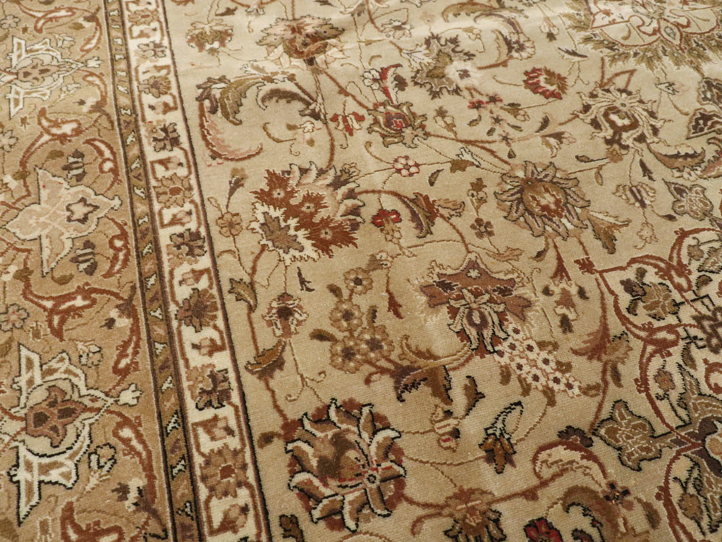 Vintage Persian Tabriz Carpet, No.13995 - Gss
