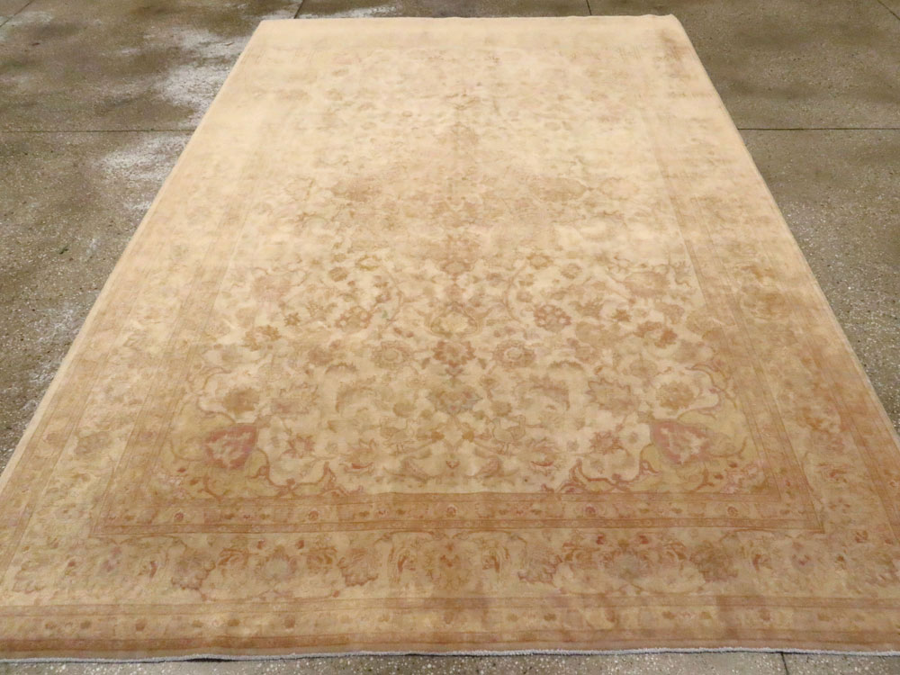 Vintage Persian Tabriz Carpet, No.13998 - Gss