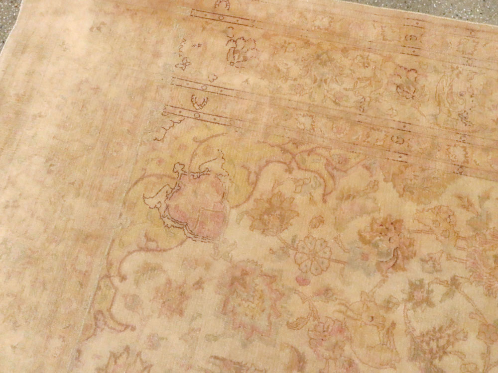 Vintage Persian Tabriz Carpet, No.13998 - Gss