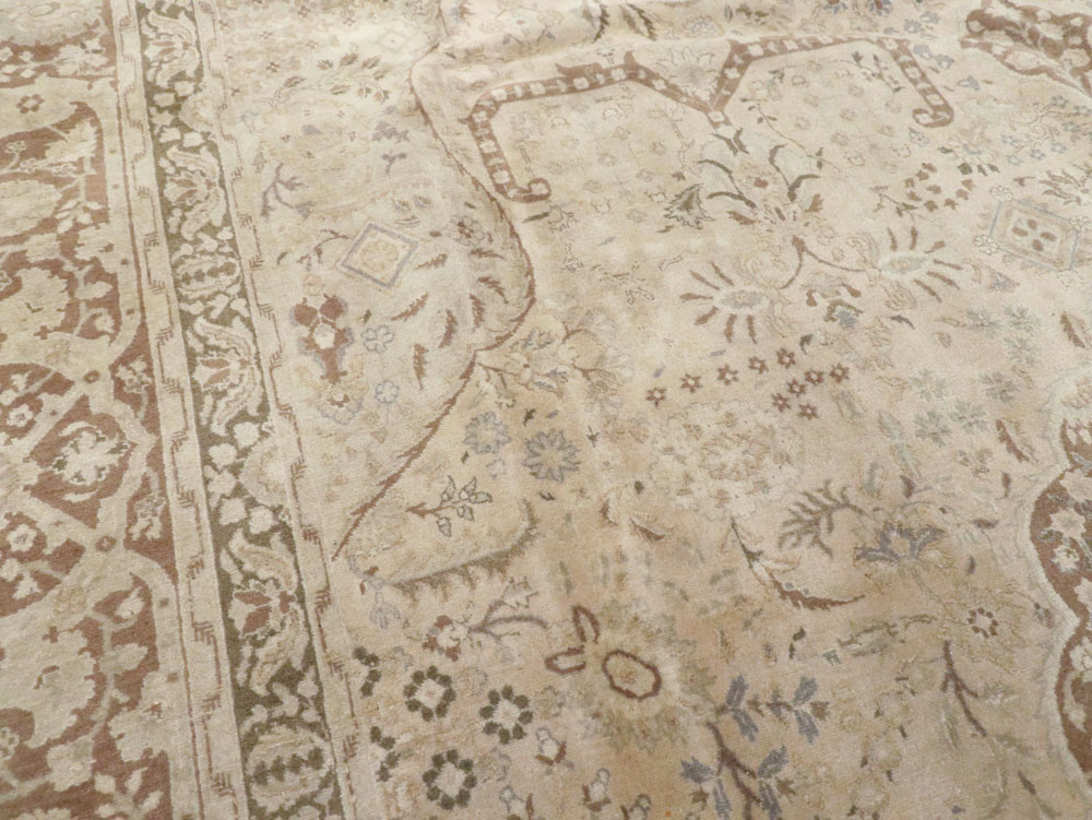 Vintage Persian Tabriz Carpet, No.14056 - Gss