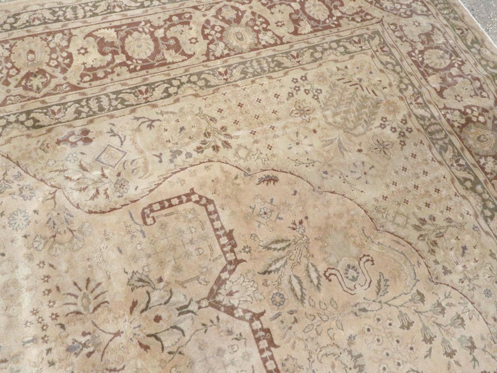 Vintage Persian Tabriz Carpet, No.14056 - Gss