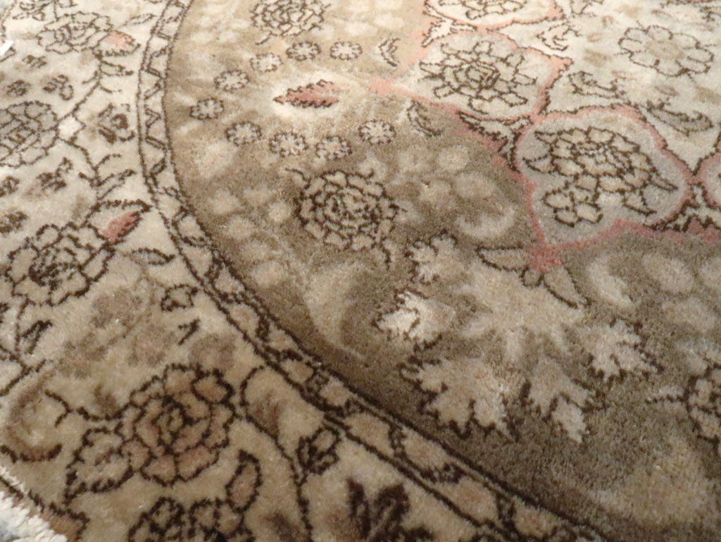 Vintage Persian Tabriz Round Carpet, No.14057 - Gss