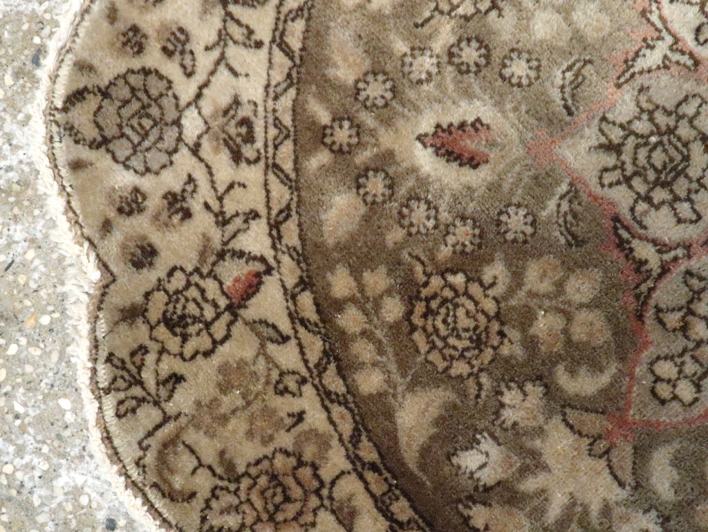 Vintage Persian Tabriz Round Carpet, No.14057 - Gss