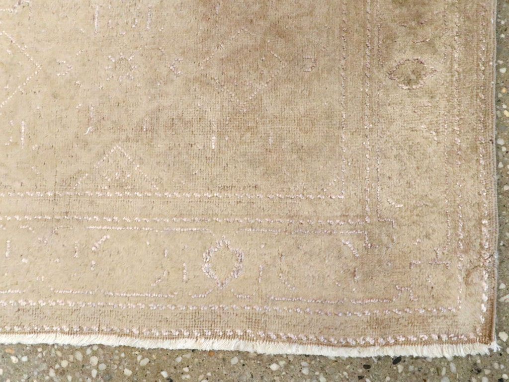 Vintage Persian Tabriz Rug, No.14059 - Gss