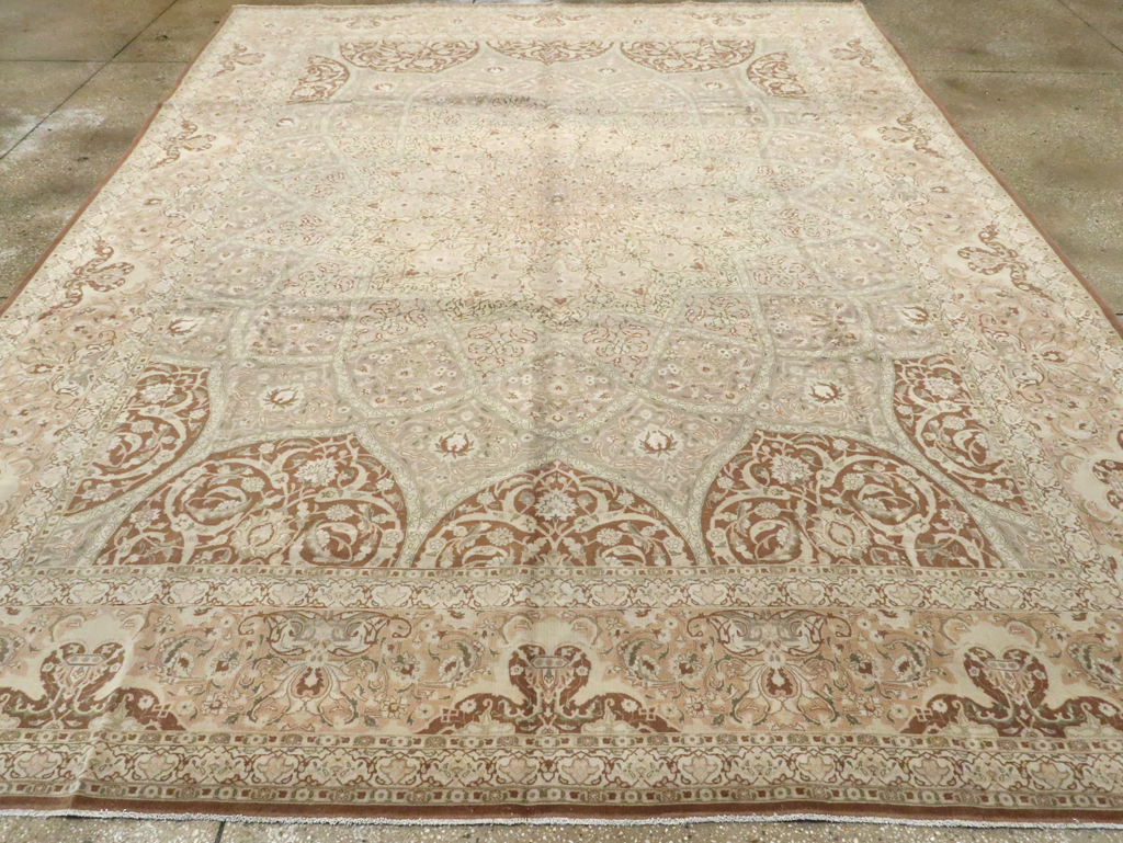 Vintage Persian Tabriz Carpet, No.14064 - Gss
