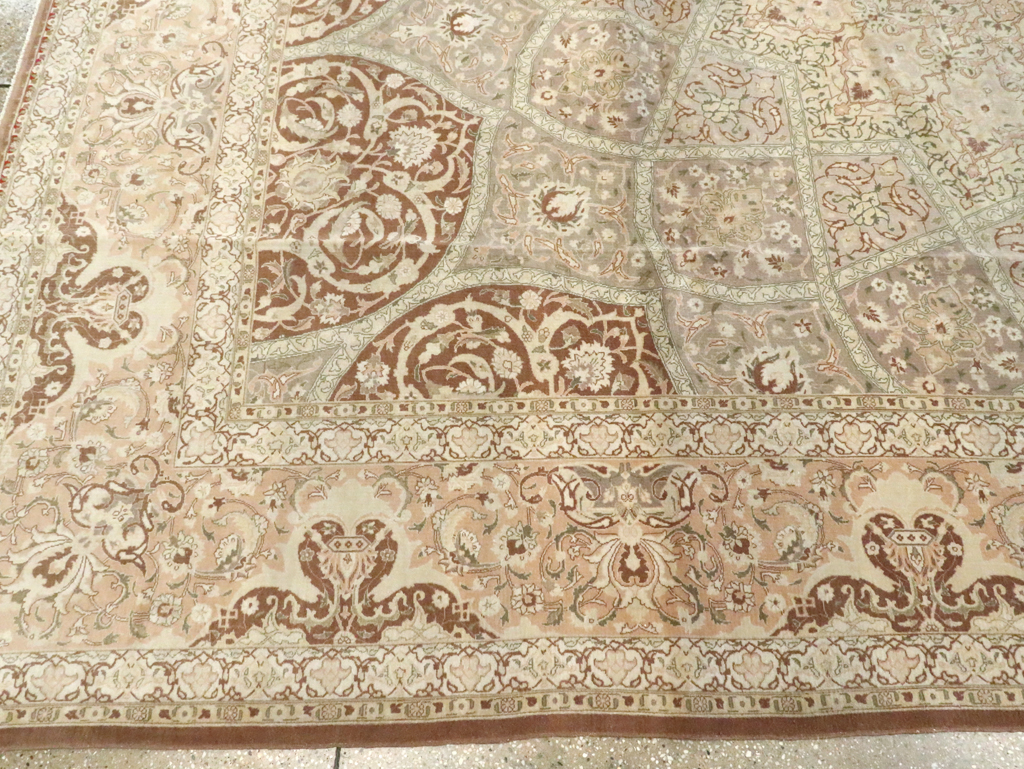 Vintage Persian Tabriz Carpet, No.14064 - Gss