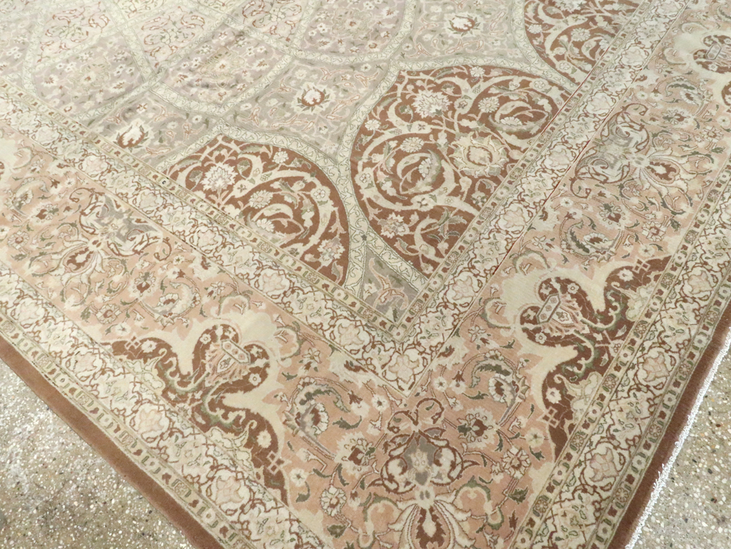 Vintage Persian Tabriz Carpet, No.14064 - Gss