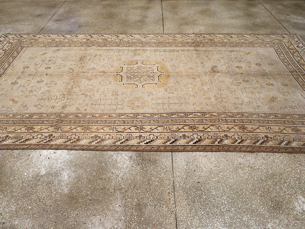 Antique East Turkestan Khotan Carpet, No.14075 - Gss