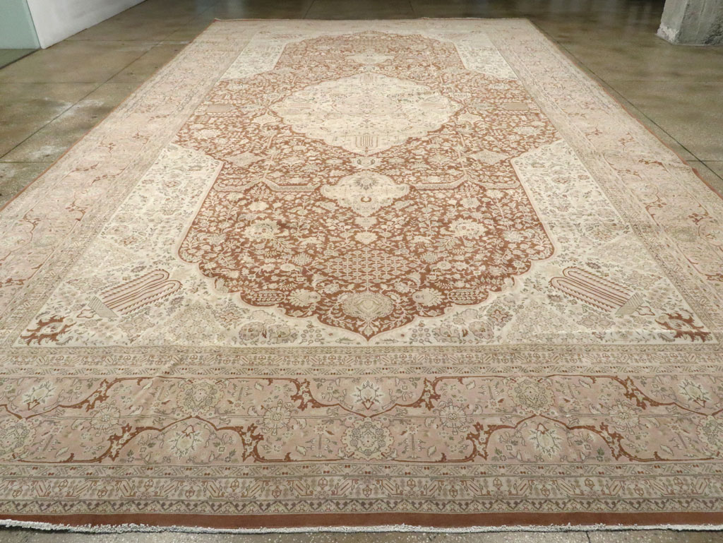 Vintage Persian Tabriz Carpet, No.14173 - Gss