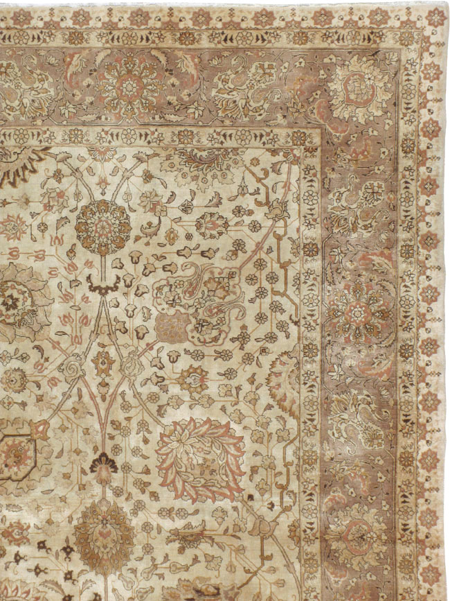 Vintage Persian Tabriz Carpet, No.14183 - Gss