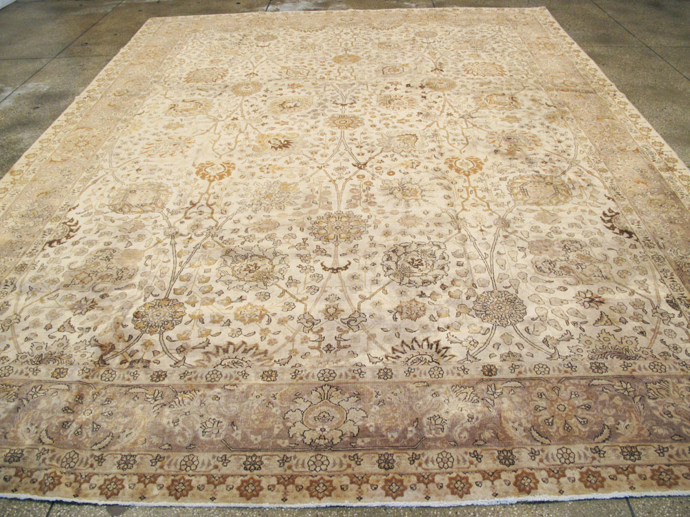 Vintage Persian Tabriz Carpet, No.14183 - Gss