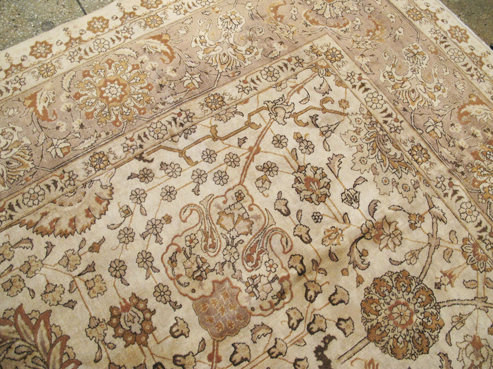 Vintage Persian Tabriz Carpet, No.14183 - Gss