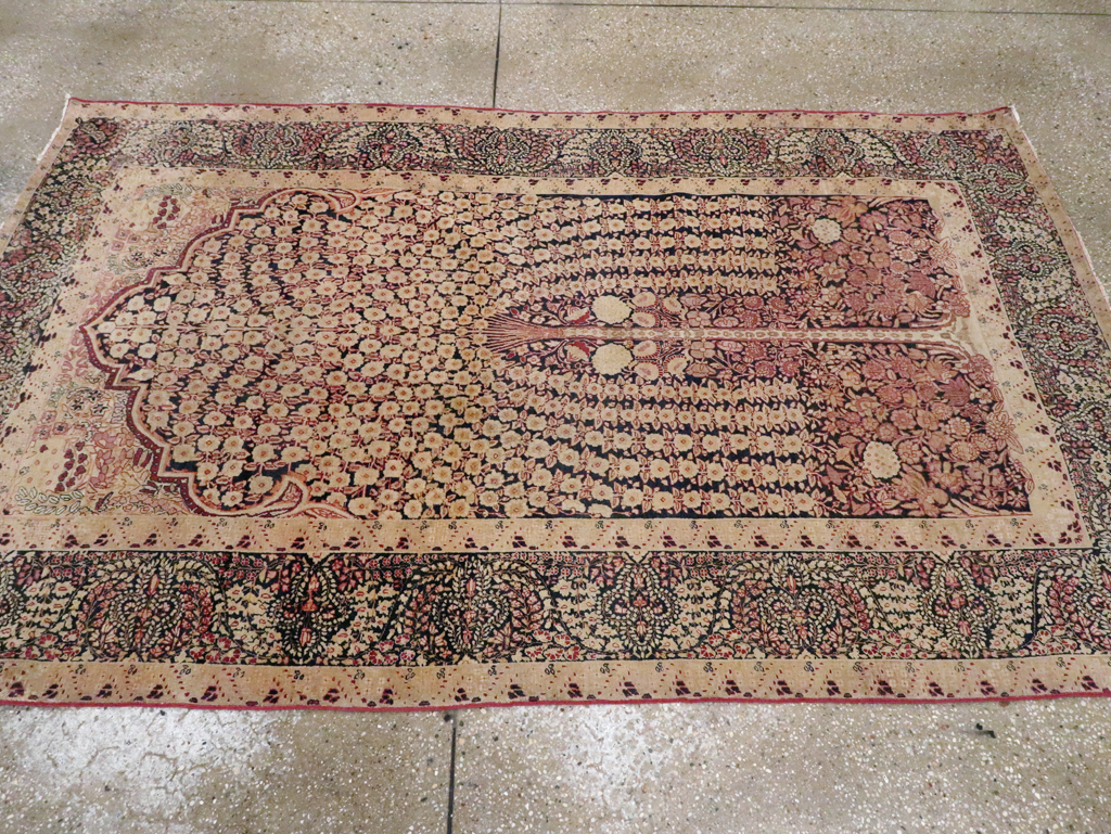 Antique Persian Lavar Kerman Rug, No.14258 - Gss