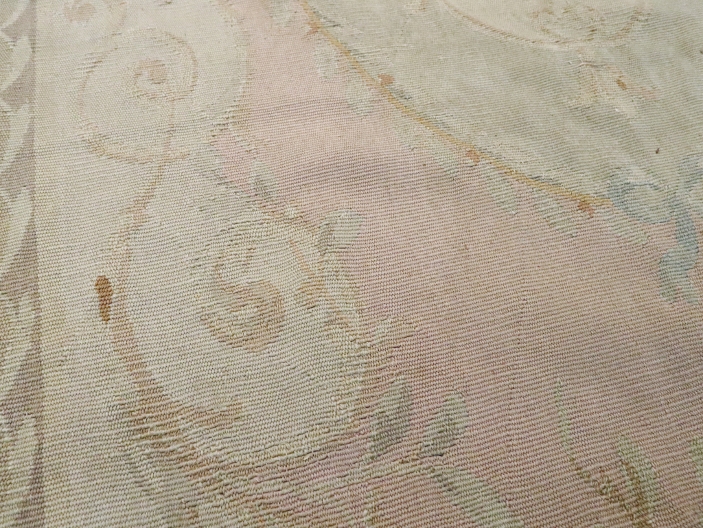 Antique French Aubusson Rug, No.14331 - Gss