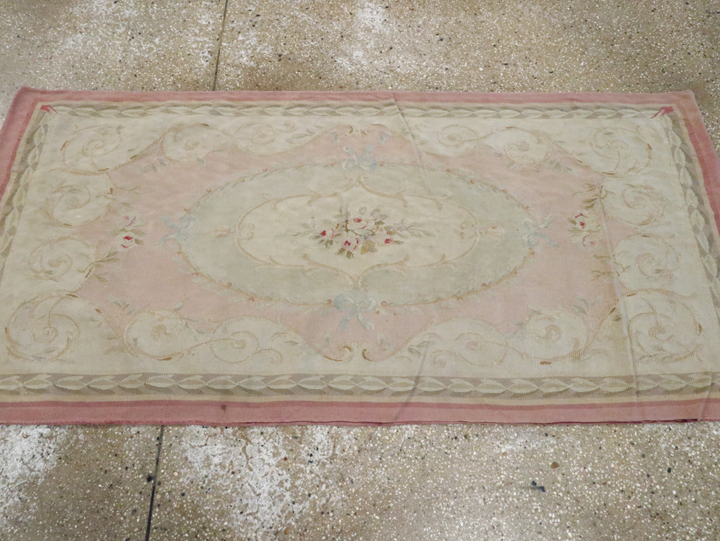 Antique French Aubusson Rug, No.14331 - Gss