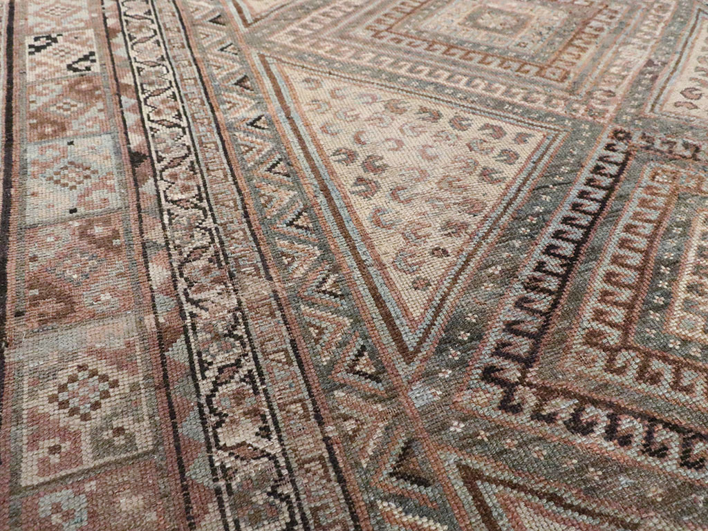 Antique Persian Shiraz Gallery Rug, No.14480 - Gss