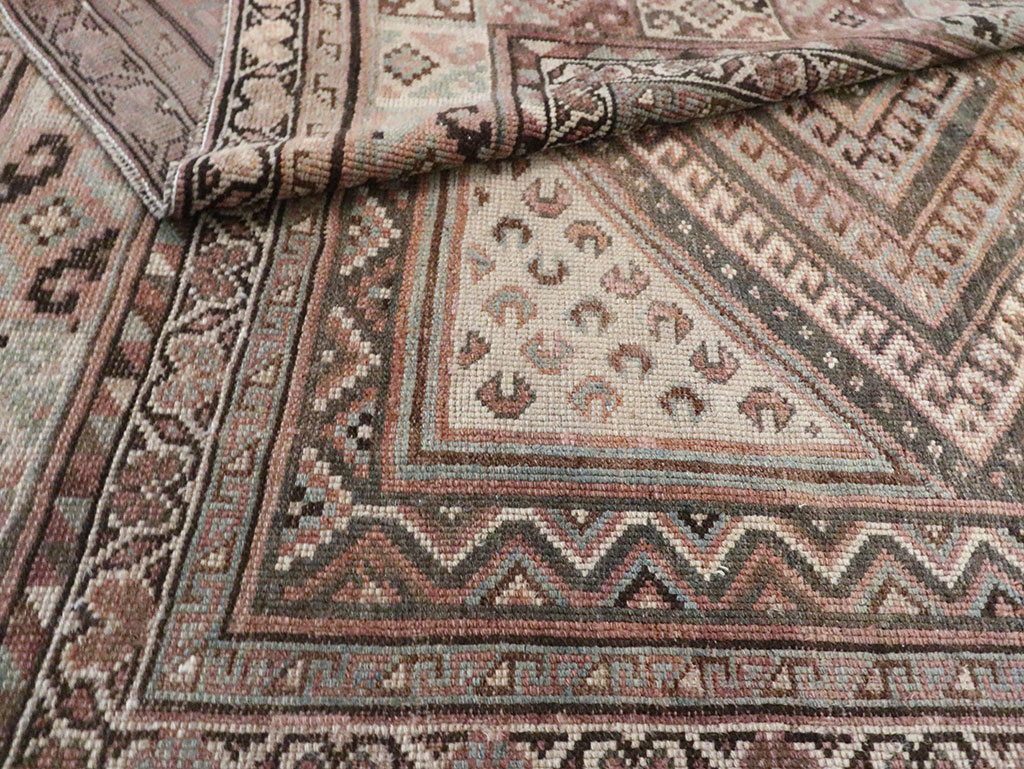 Antique Persian Shiraz Gallery Rug, No.14480 - Gss