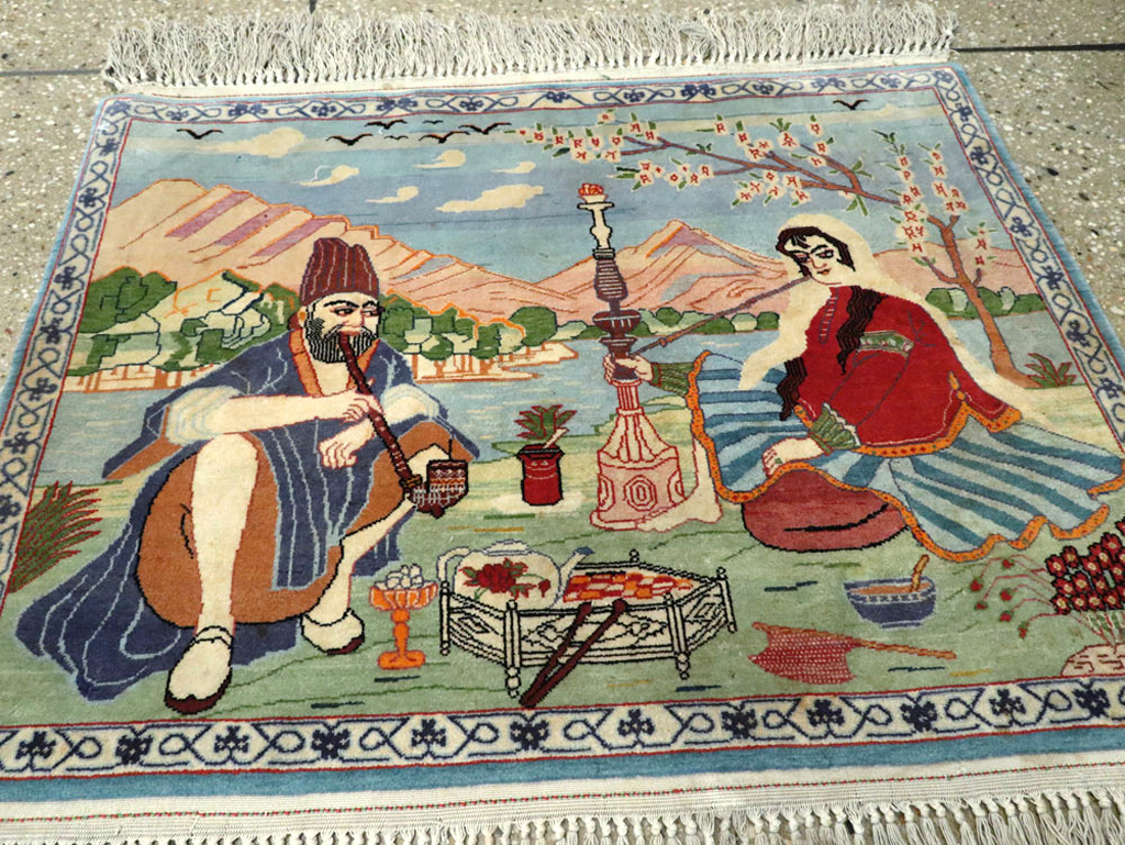 Vintage Persian Isfahan Pictorial Rug, No.14552 - Gss