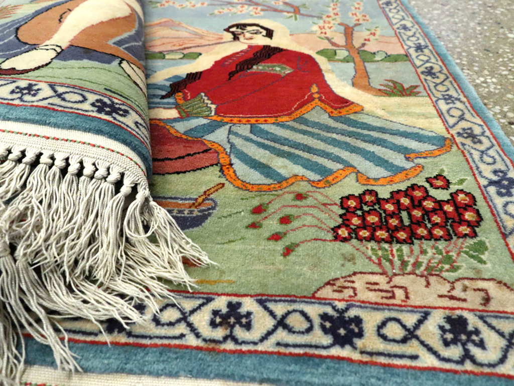 Vintage Persian Isfahan Pictorial Rug, No.14552 - Gss