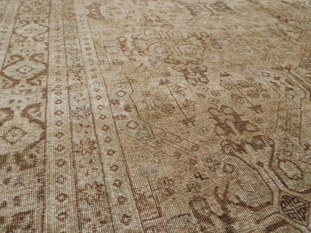 Vintage Persian Tabriz Carpet, No.14632 - Gss