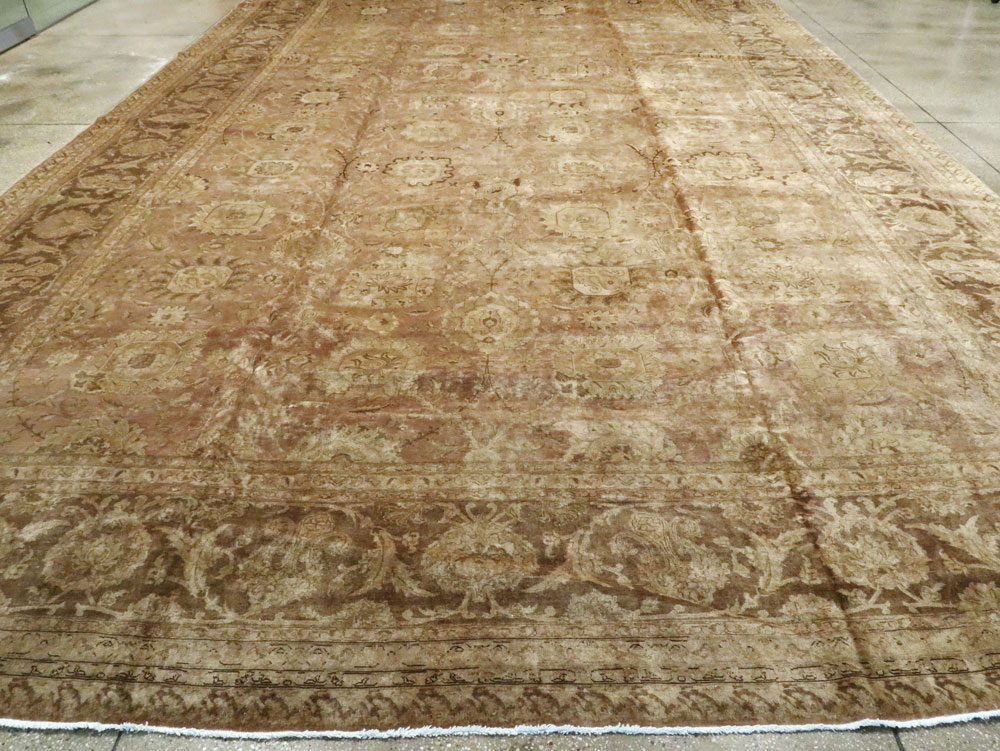Antique Persian Tabriz Carpet, No.14636 - Gss