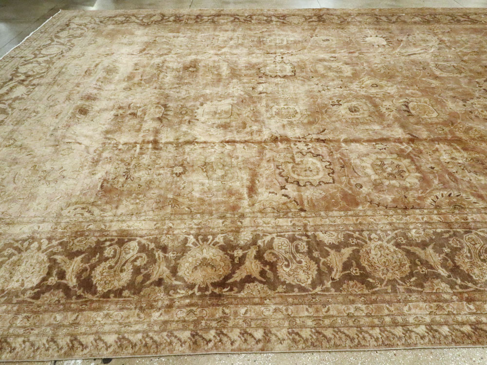 Antique Persian Tabriz Carpet, No.14636 - Gss