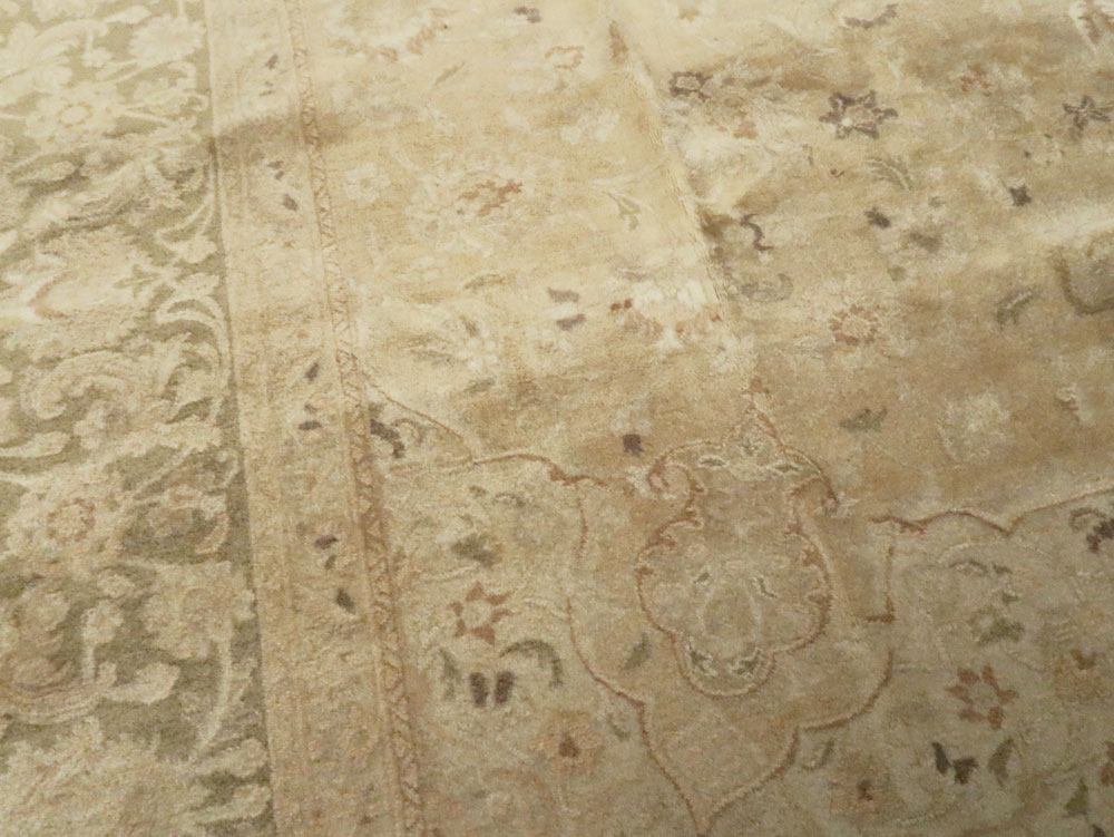 Vintage Persian Tabriz Carpet, No.14669 - Gss