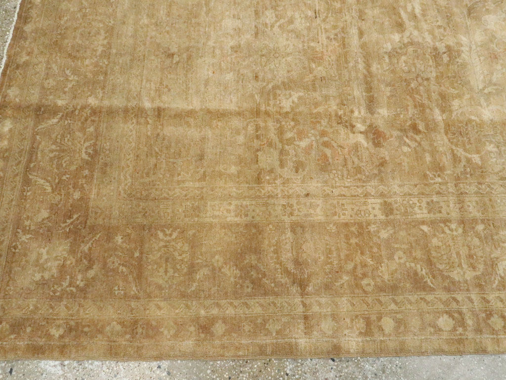 Vintage Indian Agra Carpet, No.14743 - Gss