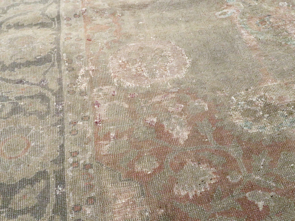 Vintage Turkish Sivas Distressed Rug, No.14763 - Gss