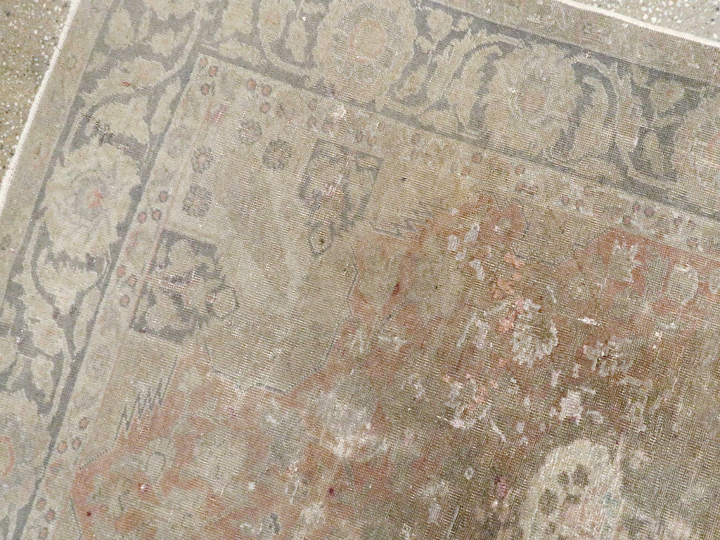 Vintage Turkish Sivas Distressed Rug, No.14763 - Gss