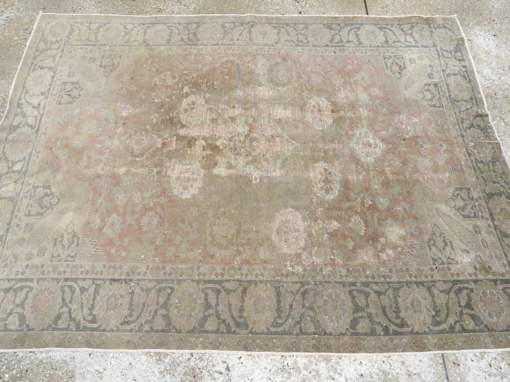 Vintage Turkish Sivas Distressed Rug, No.14763 - Gss
